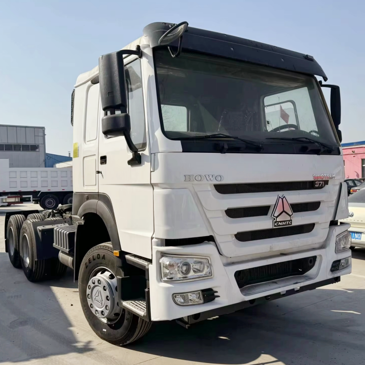 Sinotruk HOWO 6X4 Truck Tractor