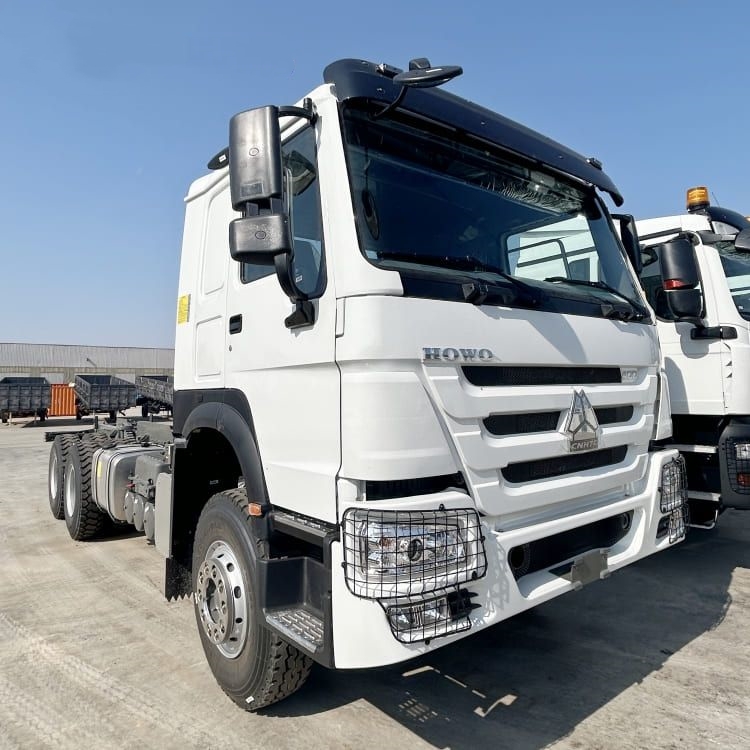 SINOTRUK Dump Truck Chassis 400