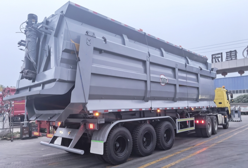 tri axle dump trailer.jpg